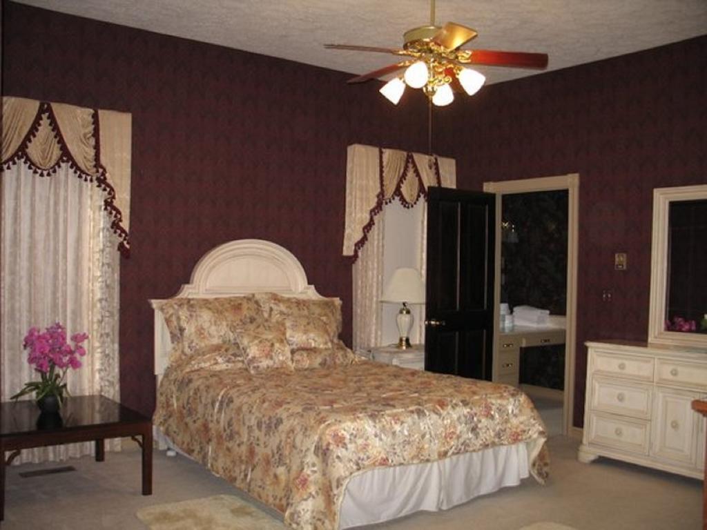 Spruce Hill Inn & Cottages Mansfield Habitación foto